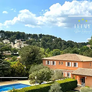 hotel-restaurant-letape-bouc-bel-air.fr-provencehotel.com/